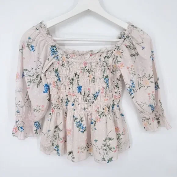 SAYLOR Clover Smocked Floral Top Small - Picture 5 of 10